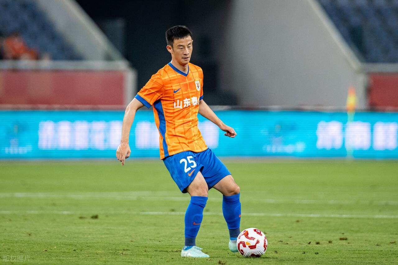 亚泰官方给球迷带来久违喜讯，确认新援将首秀踢蓉城，值得期待