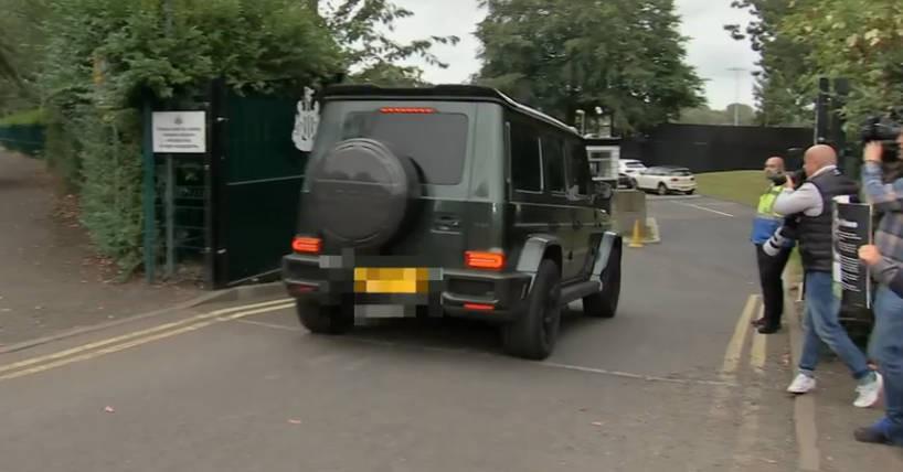 昨晚发布声明后，伊萨克在周三下午抵达纽卡训练基地